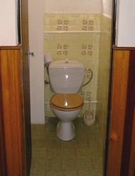 Rajecké Teplice - Privát Kunerad:
WC (prízemie)